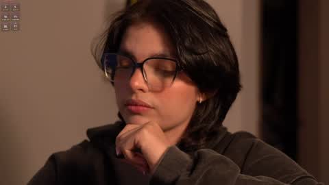 laurita_4 online show from April 7, 1:33 pm