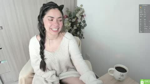Snapshot of lauryn_chills chatting on May 24, 5:40 pm Lauryn online show from May 24, 5:40 pm