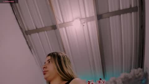 Lauu G online show from February 22, 3:45 am