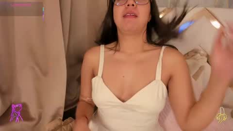 luu online show from May 31, 2:46 pm