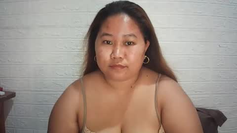 lavalyn214 online show from May 15, 2:35 pm