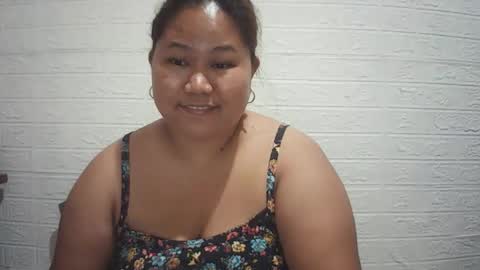 lavalyn214 online show from May 30, 2:47 pm