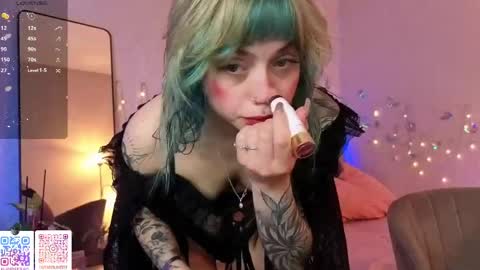 Melissa online show from May 31, 9:49 am