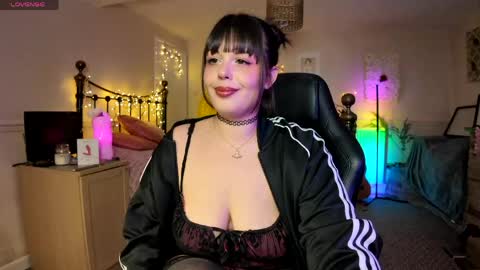 Lavenderrzz online show from May 30, 8:17 pm