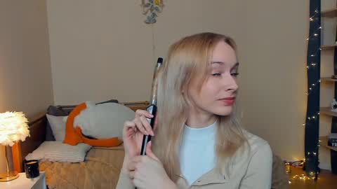 Snapshot of lavernewendland chatting on March 28, 7:30 am lavernewendland online show from March 28, 7:30 am