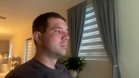 Snapshot of law_cambio chatting on February 5, 12:49 pm law_cambio online show from February 5, 12:49 pm