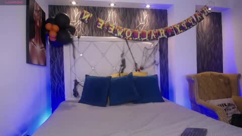 Snapshot of lawford_mike chatting on November 2, 12:51 pm Mike online show from November 2, 12:51 pm