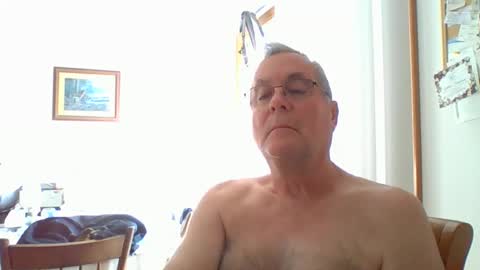 lawnboy62 online show from September 23, 12:30 pm