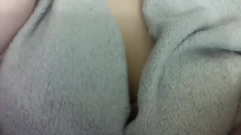 layannalea online show from March 19, 2:04 am