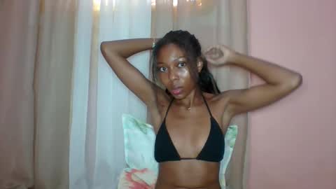 layannek online show from May 25, 5:02 am