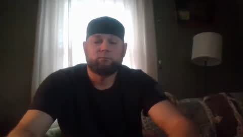 Snapshot of layinlow42 chatting on January 1, 3:35 pm layinlow42 online show from January 1, 3:35 pm