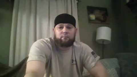 Snapshot of layinlow42 chatting on January 20, 5:15 am layinlow42 online show from January 20, 5:15 am