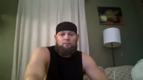 Snapshot of layinlow42 chatting on October 21, 5:19 am layinlow42 online show from October 21, 5:19 am