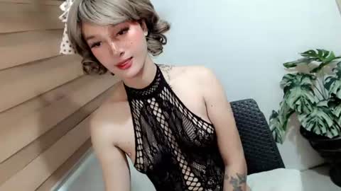 layla47649867 online show from July 5, 2:07 am