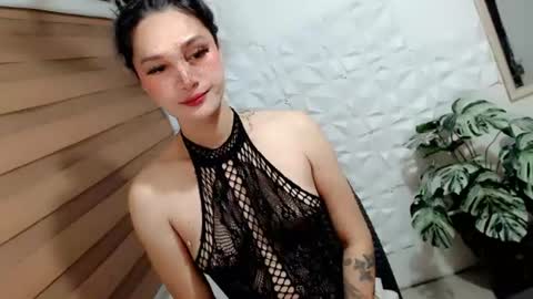 layla47649867 online show from July 12, 2:35 am