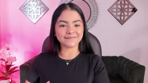 Layla Breezee online show from February 4, 12:44 pm