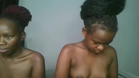 layla_cutiee online show from February 12, 3:40 pm