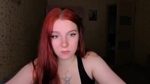 Snapshot of layla_glam chatting on June 13, 4:05 pm layla_glam online show from June 13, 4:05 pm