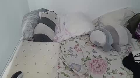 Snapshot of layla_latinax chatting on March 21, 10:35 pm Layla online show from March 21, 10:35 pm