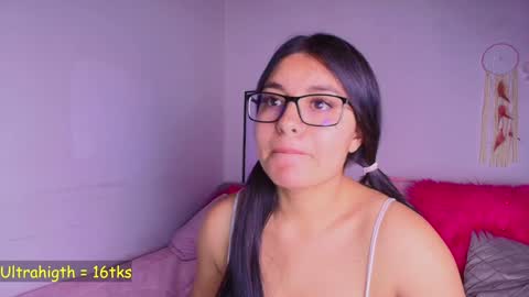 Layla online show from January 4, 7:23 pm