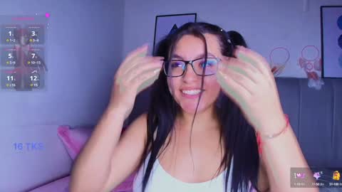 Layla online show from January 13, 1:17 pm