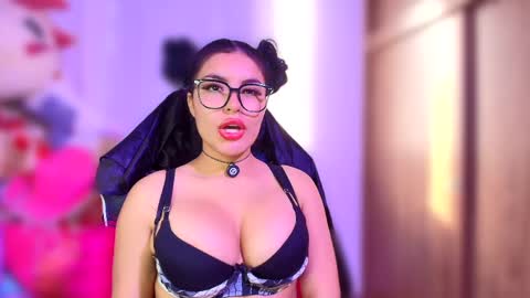 Snapshot of layla_nicols chatting on April 13, 9:20 pm Layla online show from April 13, 9:20 pm