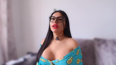Snapshot of layla_nicols chatting on April 30, 4:13 pm Layla online show from April 30, 4:13 pm