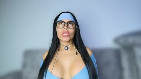Snapshot of layla_nicols chatting on May 3, 4:07 am Layla online show from May 3, 4:07 am