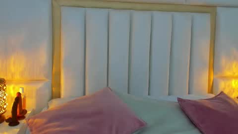 Lau online show from March 28, 7:02 pm