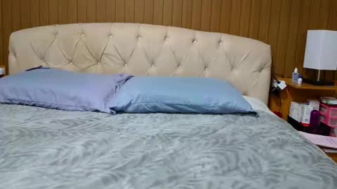 kelly online show from December 5, 2:42 am