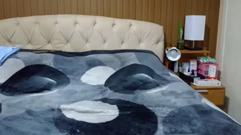 kelly online show from March 20, 10:36 pm