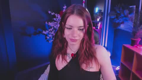 Snapshot of layladiaries chatting on February 19, 4:03 pm Layla 3 online show from February 19, 4:03 pm