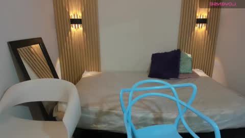 LaylaEmber online show from March 1, 11:45 am