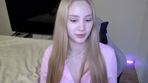 LaylaPretty001 online show from February 19, 5:36 am