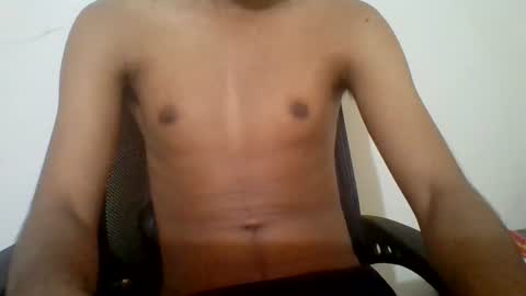 layra001 online show from June 24, 11:04 pm