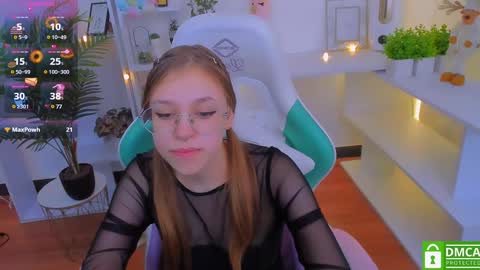 Snapshot of layriantavee chatting on January 10, 7:46 am layriantavee online show from January 10, 7:46 am