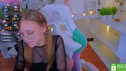 Snapshot of layriantavee chatting on January 10, 11:11 am layriantavee online show from January 10, 11:11 am