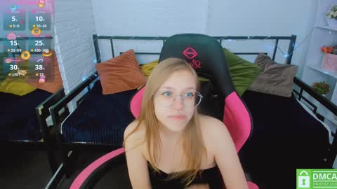 Snapshot of layriantavee chatting on January 16, 6:56 am layriantavee online show from January 16, 6:56 am