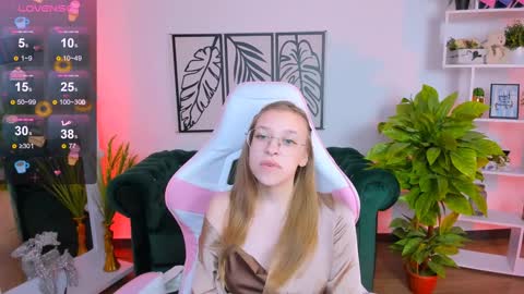 Snapshot of layriantavee chatting on January 19, 7:04 am layriantavee online show from January 19, 7:04 am