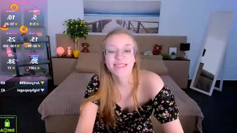 Snapshot of layriantavee chatting on February 13, 1:37 pm layriantavee online show from February 13, 1:37 pm