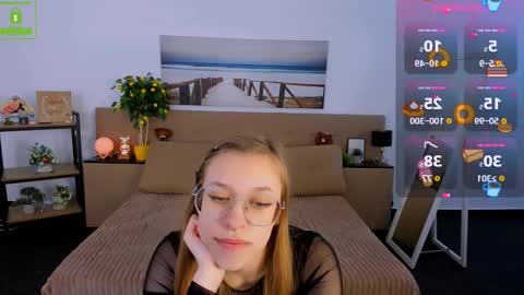 Snapshot of layriantavee chatting on February 18, 10:05 am layriantavee online show from February 18, 10:05 am