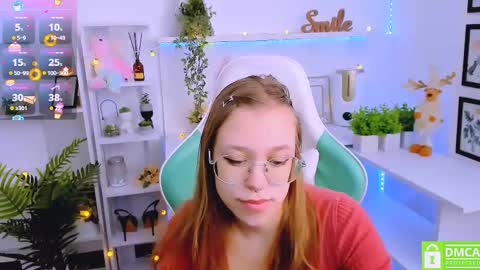 Snapshot of layriantavee chatting on March 8, 7:27 am layriantavee online show from March 8, 7:27 am