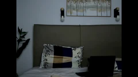 Snapshot of lazaroulis chatting on October 11, 9:24 pm lazaroulis online show from October 11, 9:24 pm