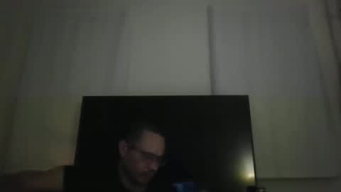 Snapshot of lazy_bad_boy chatting on January 10, 2:35 am lazy_bad_boy online show from January 10, 2:35 am