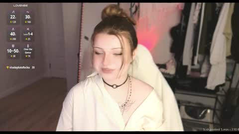 lazy girl Lizzy online show from May 8, 1:55 am