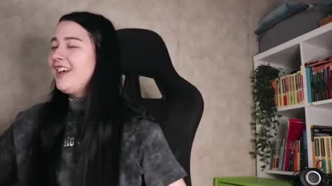 Lisa online show from February 17, 4:42 am