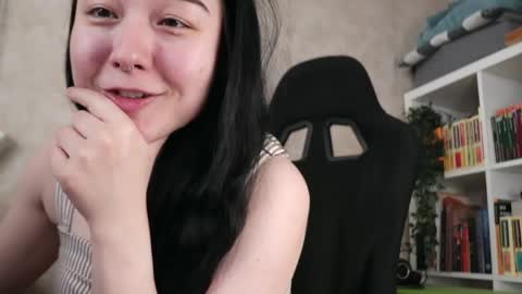 Lisa online show from May 26, 3:46 am