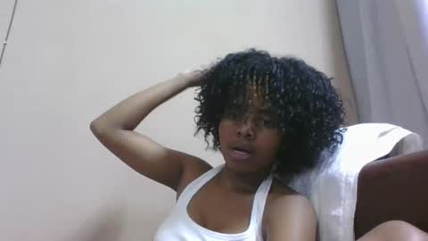 lea96546 online show from December 5, 6:15 pm