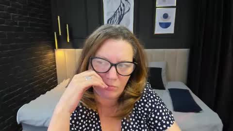 Snapshot of lea_fruit chatting on January 31, 7:11 pm Lea online show from January 31, 7:11 pm