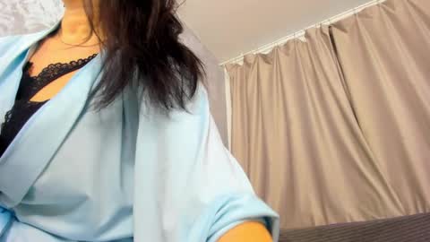 Lea online show from April 4, 1:04 am